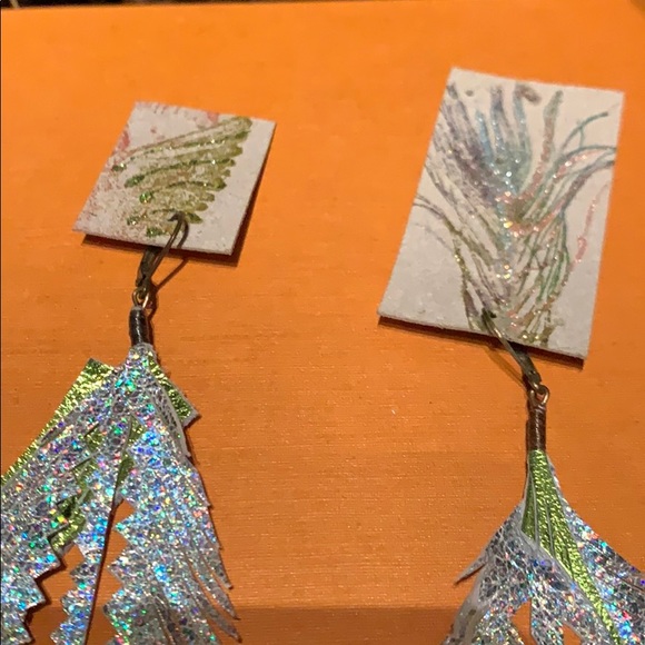 Boho chic native handmade leather earrings. - Picture 2 of 2